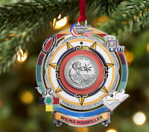 2022 Colorize, Gold Plated, Birth Year Sets, and Christmas Ornament American Women Quarter Wilma Mankiller - photo 4